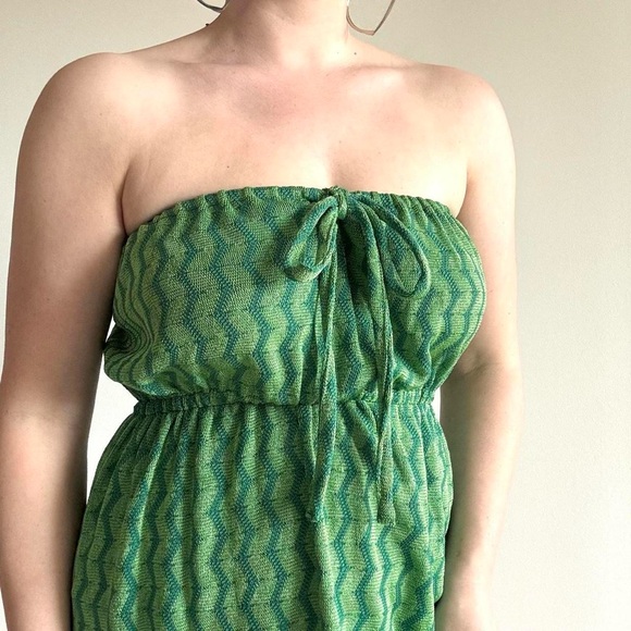 My “watermelon dress” — green zig zag pattern pull on strapless / halter dress - Picture 4 of 13